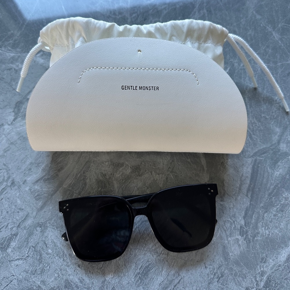 Oversized black sunglasses